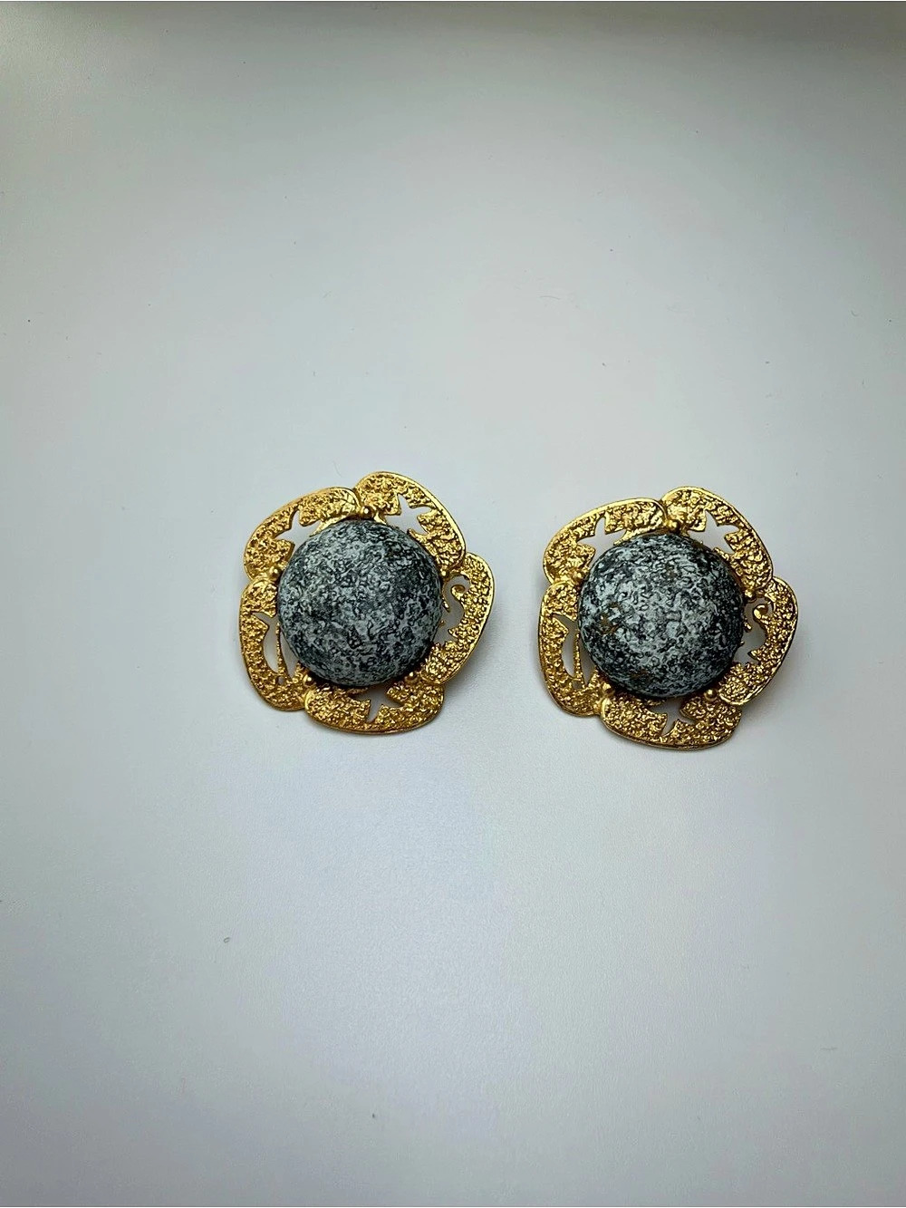 Gold & Gray Floral Brooch Pin Set
